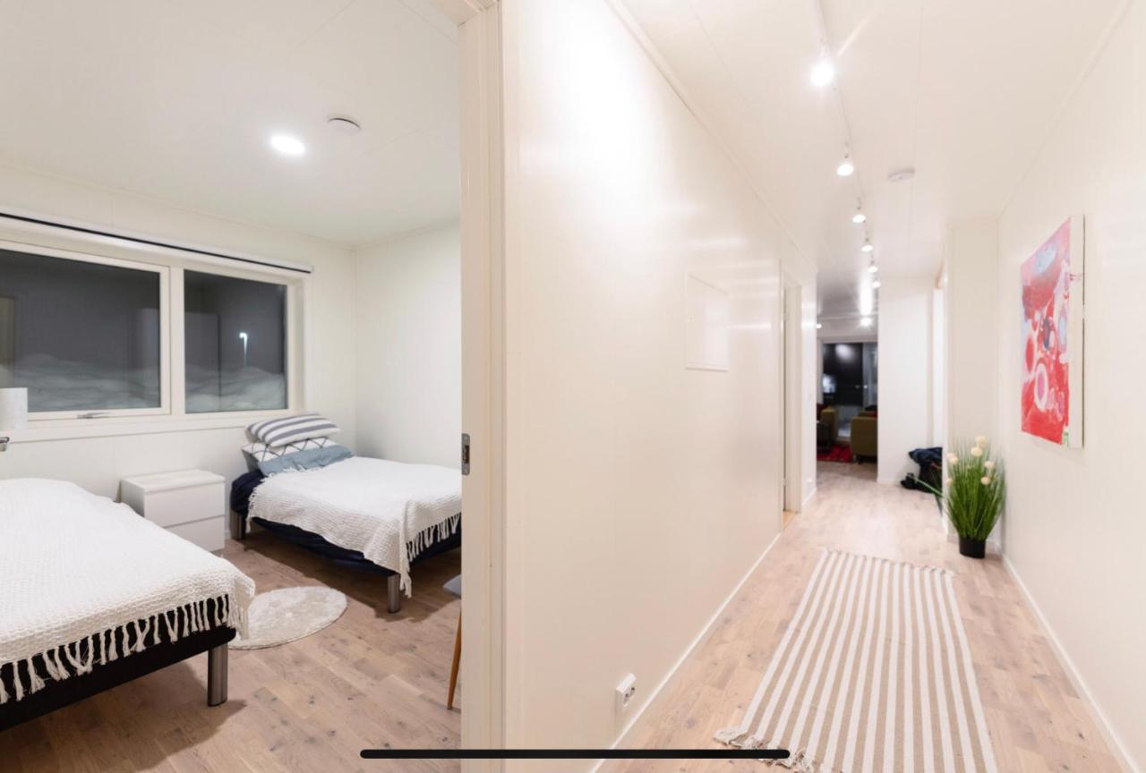 Aurora And Midnight Sun Apartment ทรอมโซ ภายนอก รูปภาพ